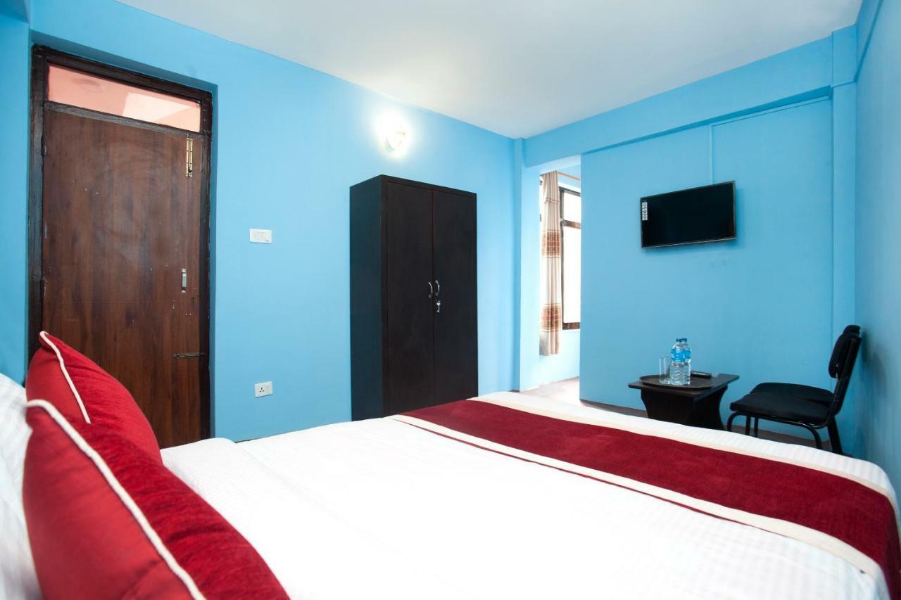 Hotel Crossroads Katmandu Eksteriør billede